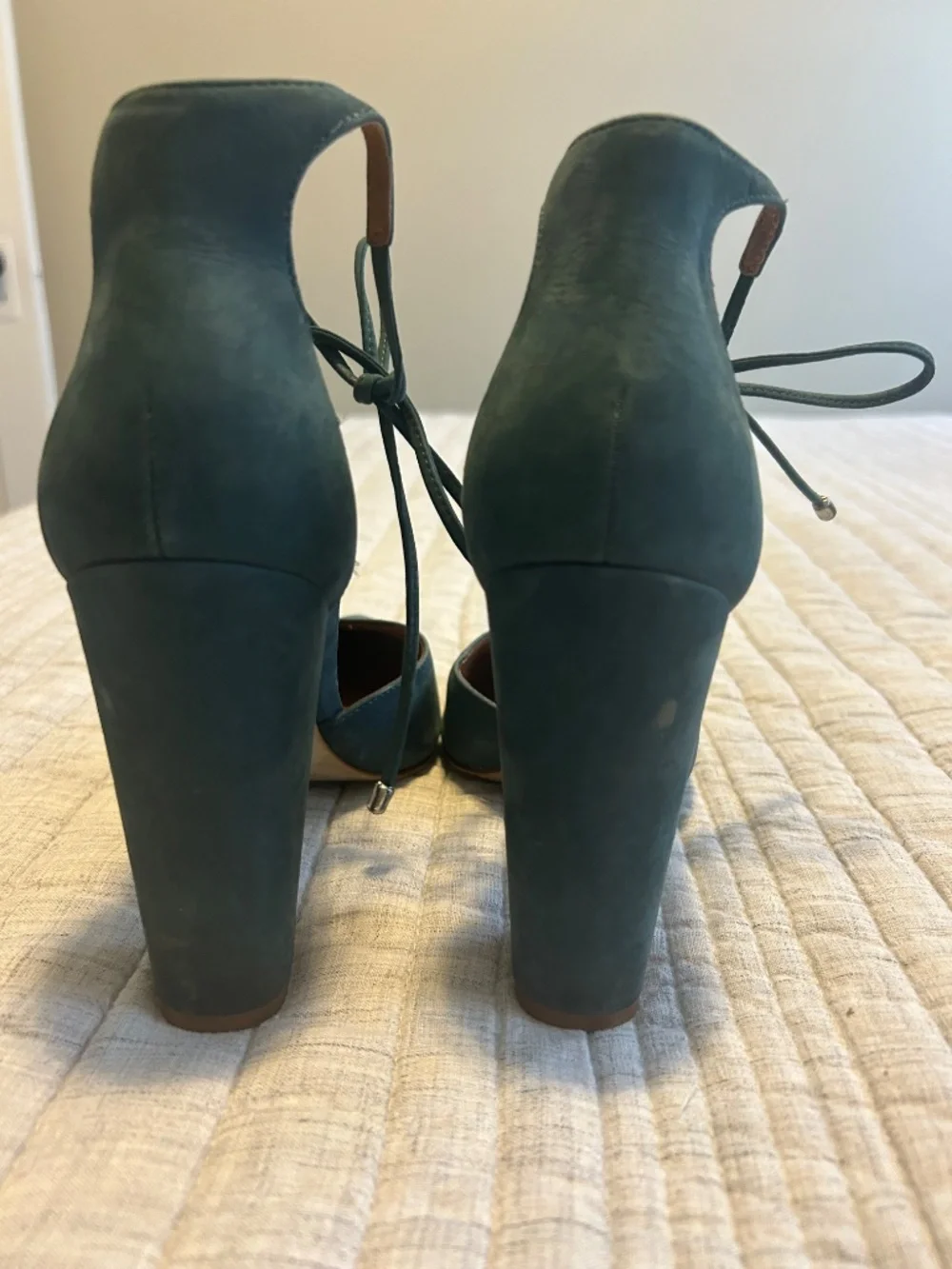 Steve Madden Women's 8M Pampered Blue Leather Pointed Toe High Heel Pumps